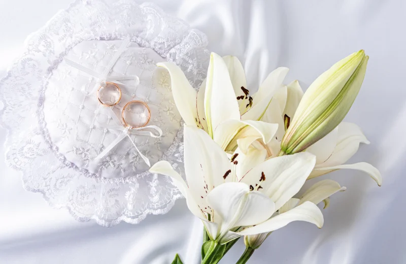 pos-na-epilexete-ta-idanika-louloudia-gia-ton-gamo-sas